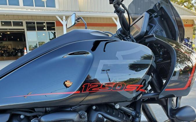 RA1250ST 2026 Pan America® 1250 ST