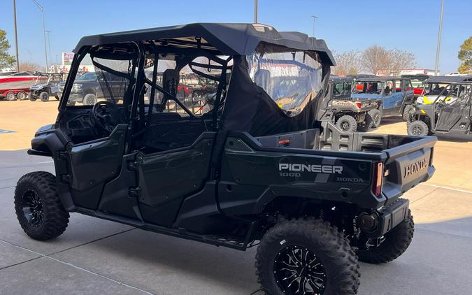 2024 Honda Pioneer 1000-6 Crew Deluxe