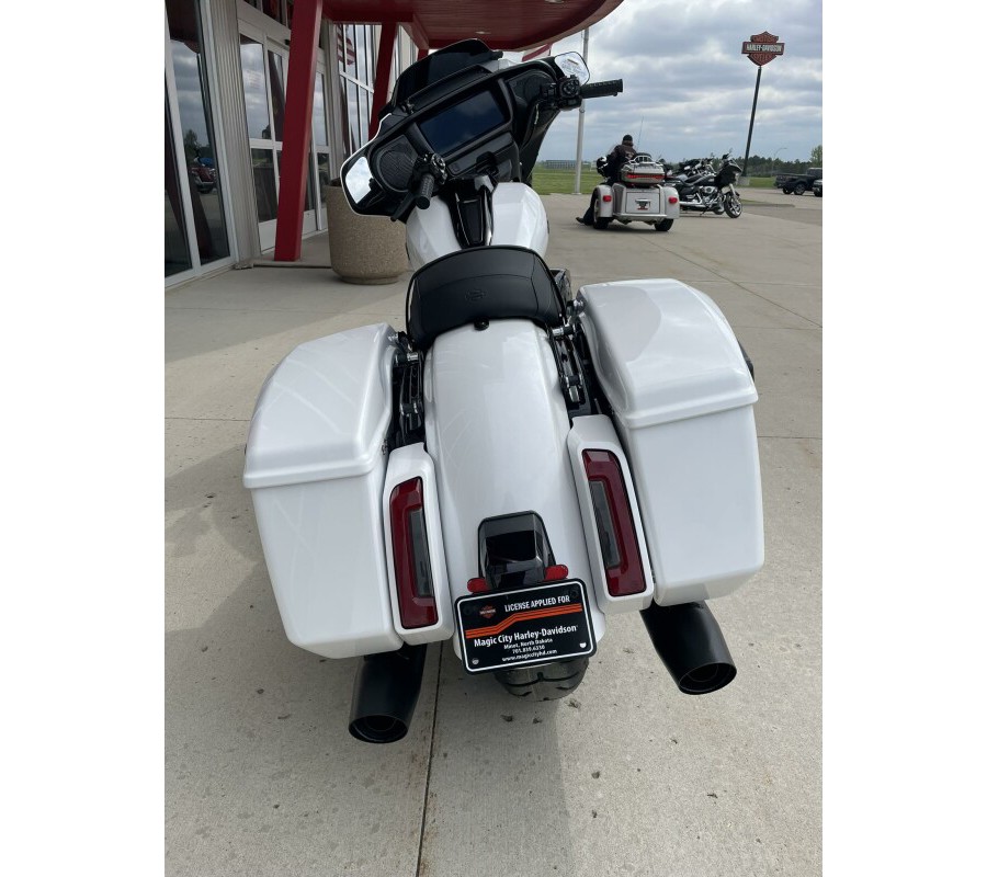 FLHX 2024 Street Glide®