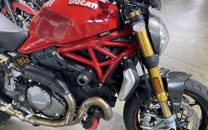 2020 Ducati M1200