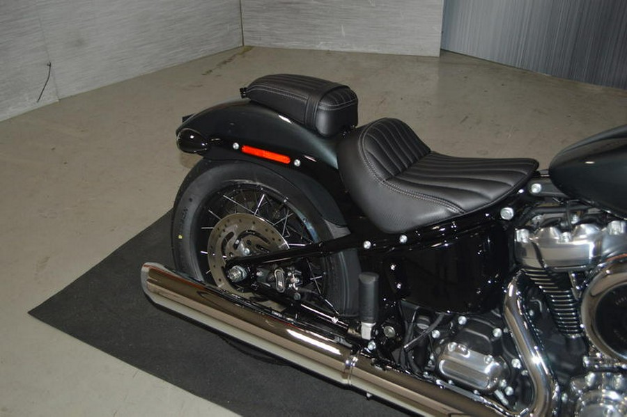 2025 Harley-Davidson® FXBB - Street Bob®