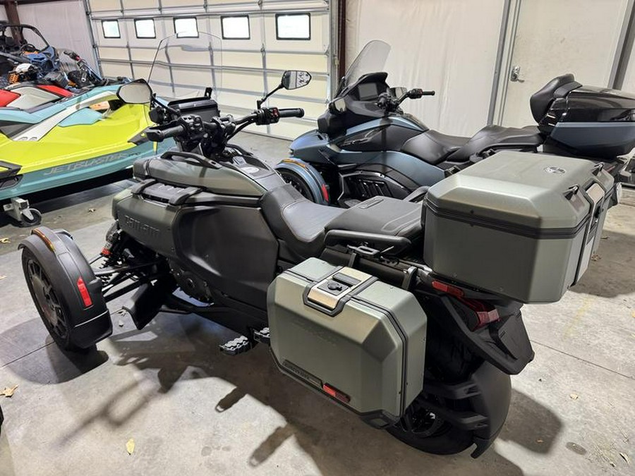 2025 Can-Am® Canyon Redrock