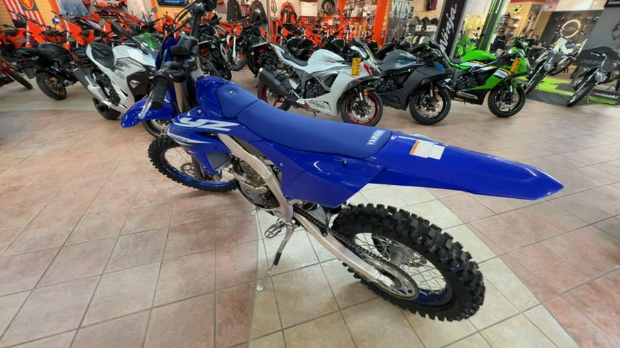 New 2025 Yamaha YZ450FX