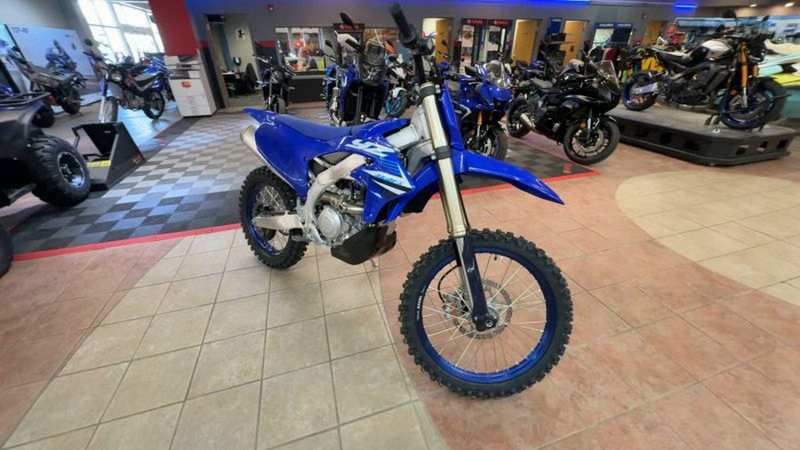 New 2025 Yamaha YZ450FX