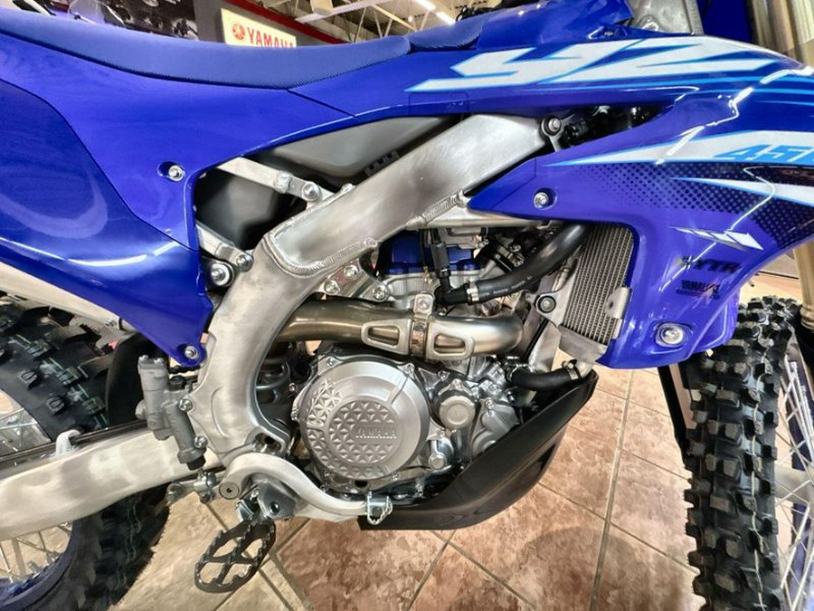 New 2025 Yamaha YZ450FX