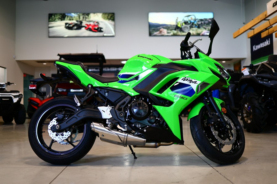 2026 Kawasaki NINJA 650 ABS Lime Green