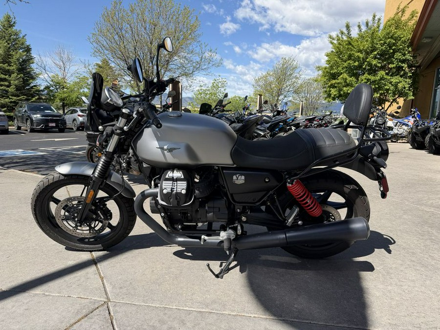 2023 Moto Guzzi V7 Stone