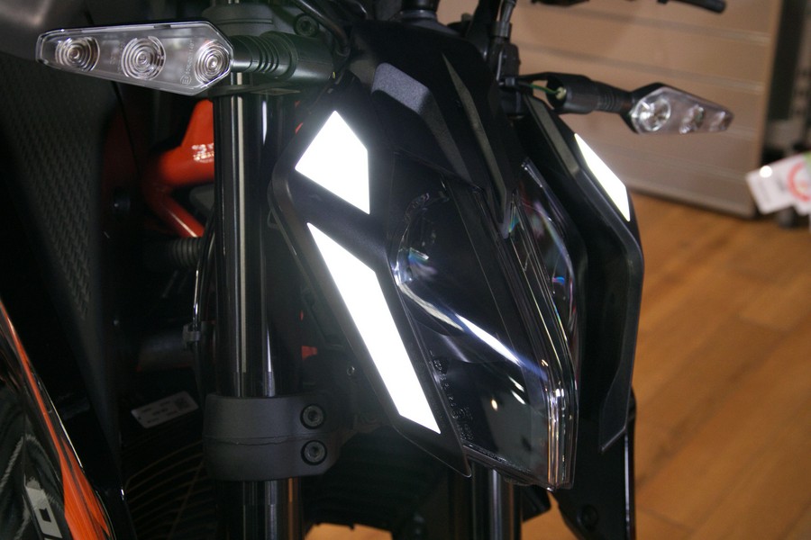 2026 KTM 390 DUKE