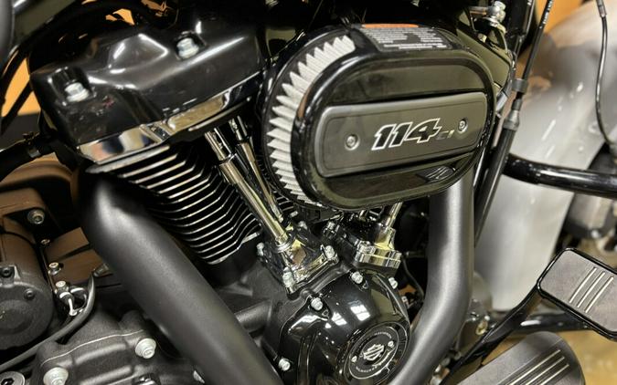 FLHRXS 2025 Road King Special