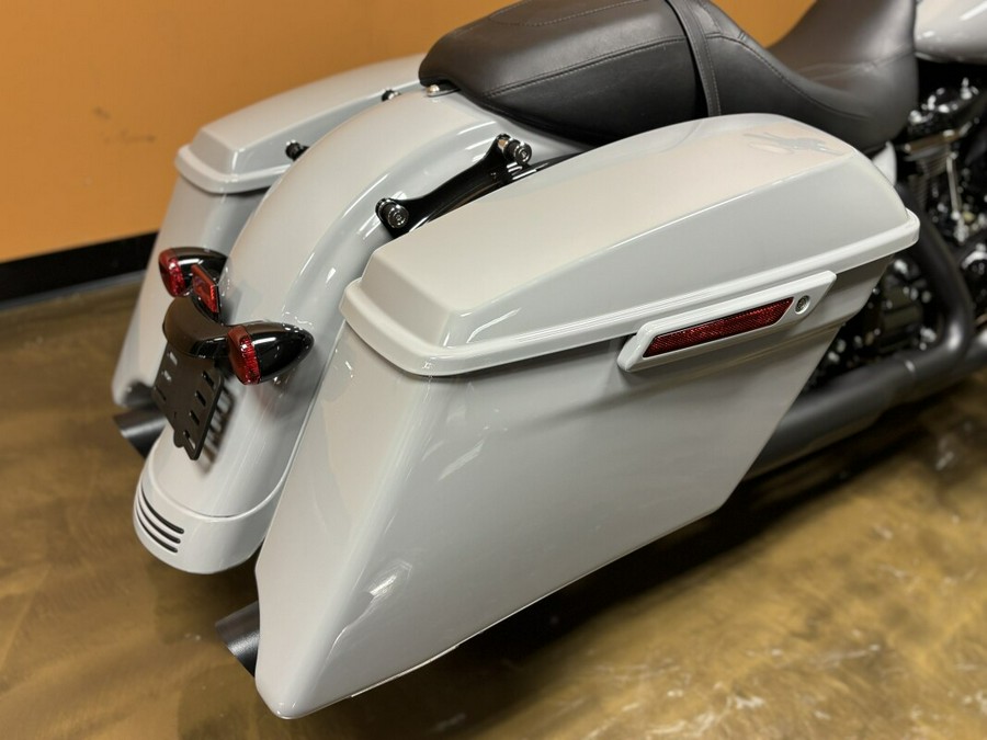 FLHRXS 2025 Road King Special