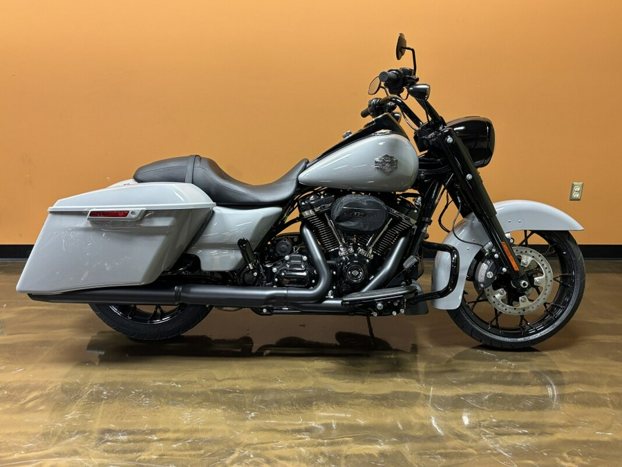 FLHRXS 2025 Road King Special