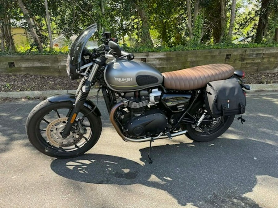 2023 Triumph Speed Twin 900 Chrome Edition