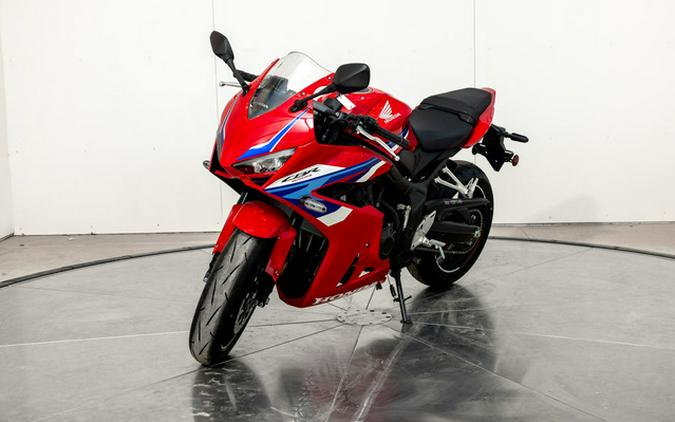 2026 Honda CBR650R E-Clutch