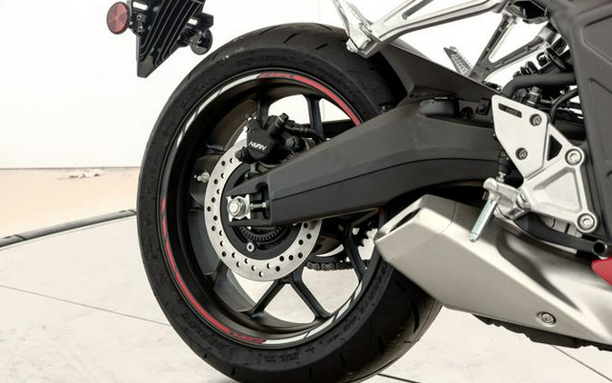 2026 Honda CBR650R E-Clutch