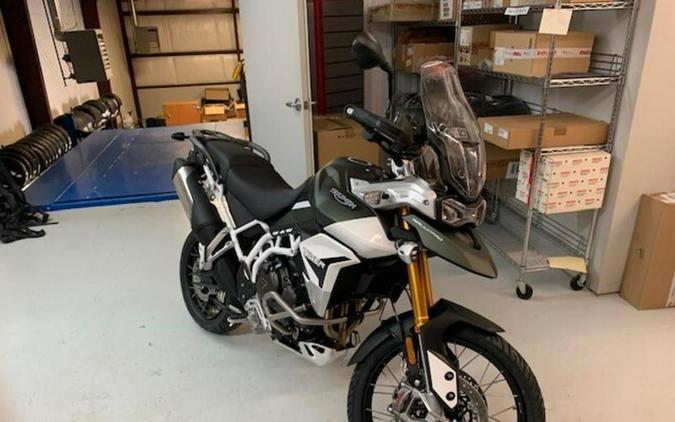 2023 Triumph Tiger 900 Rally Pro - Matt Khaki Green