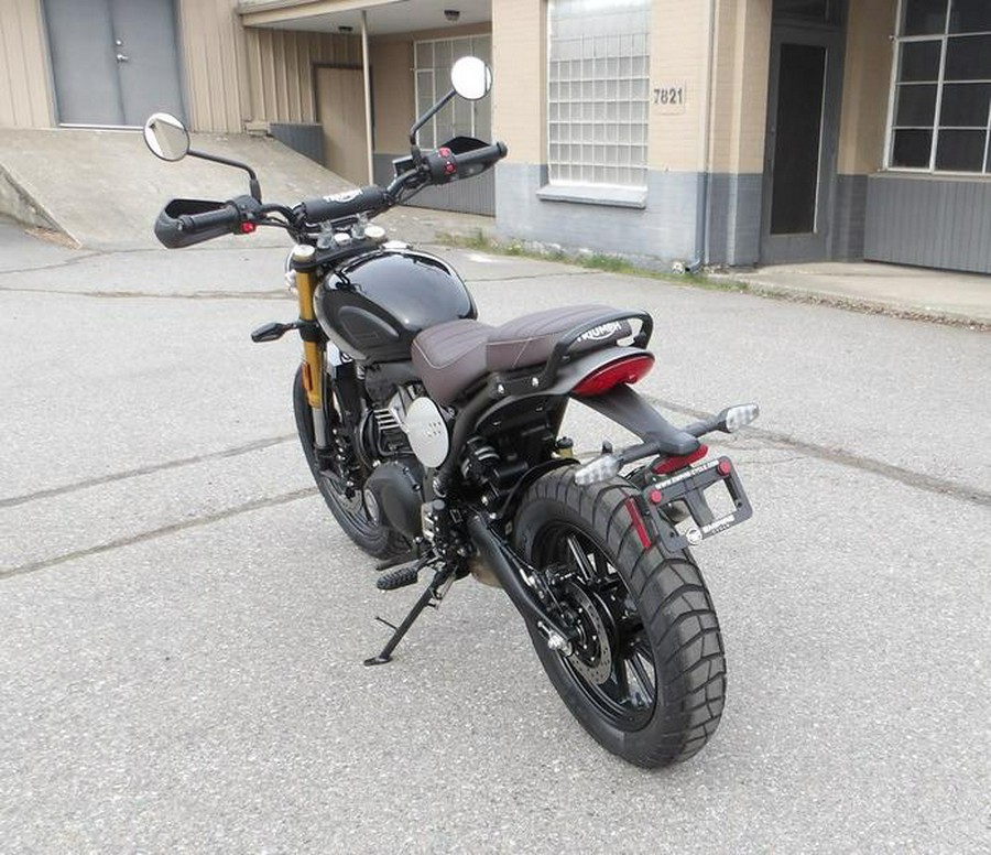 2025 Triumph Scrambler 400 X Phantom Black / Silver Ice