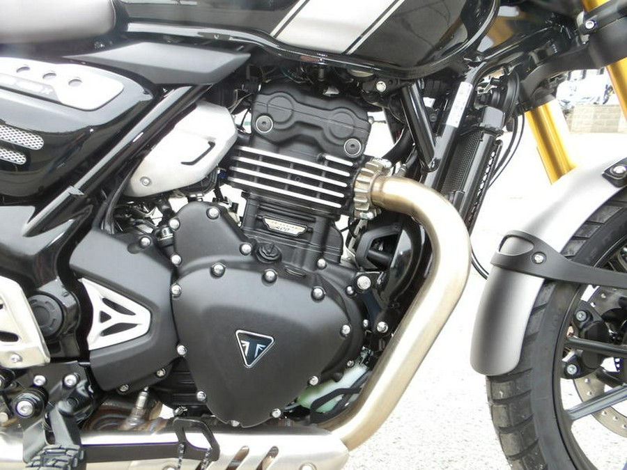 2025 Triumph Scrambler 400 X Phantom Black / Silver Ice