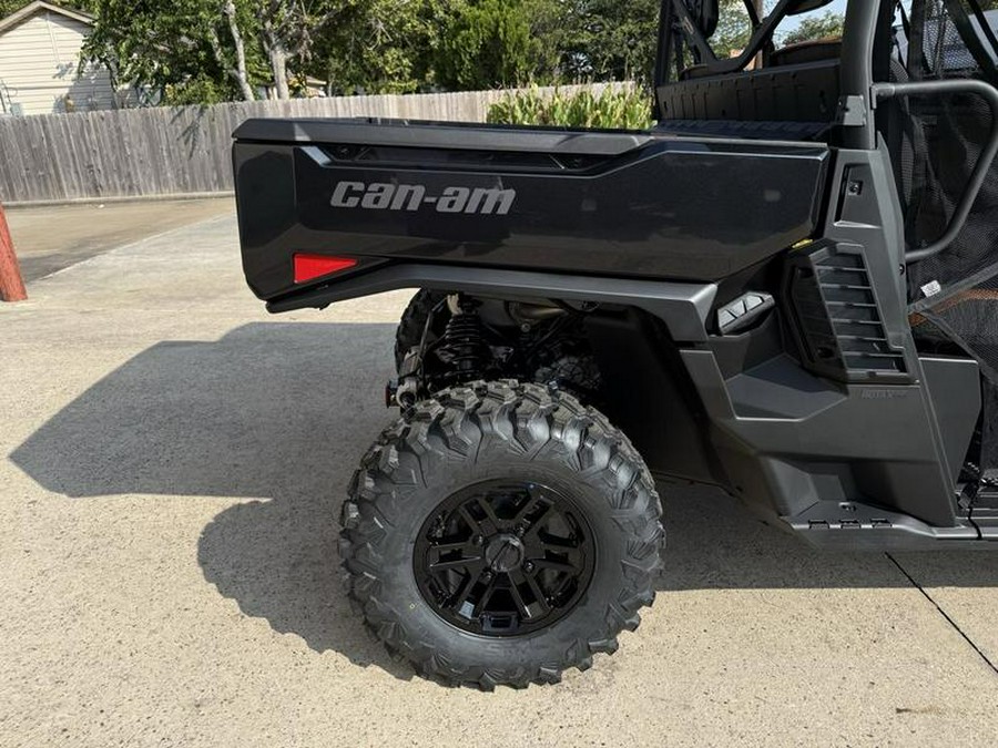 2026 Can-Am® Defender MAX LONE STAR HD11
