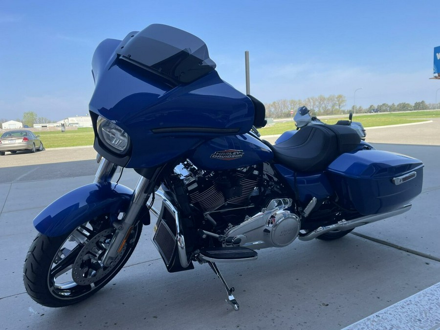 FLHX 2024 Street Glide®