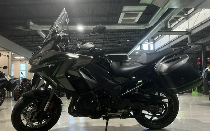 2025 Kawasaki Versys 1100 SE LT ABS