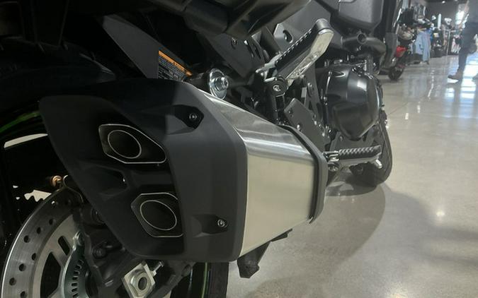 2025 Kawasaki Versys 1100 SE LT ABS