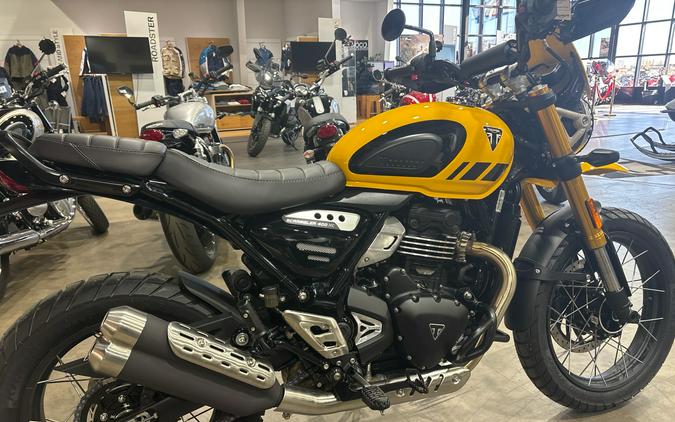 2026 Triumph Scrambler 400 XC