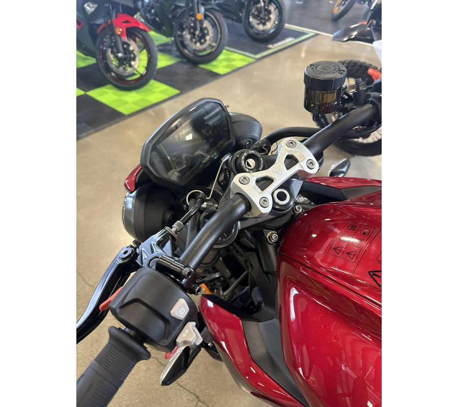 2025 Triumph STREET TRIPLE RS