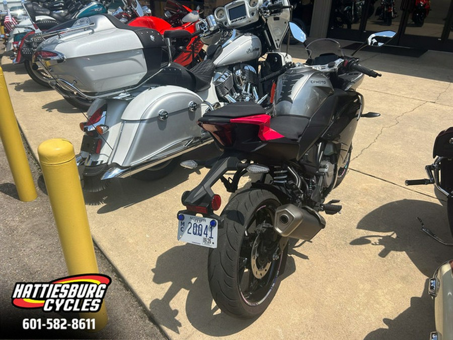 2025 CFMOTO 300SS