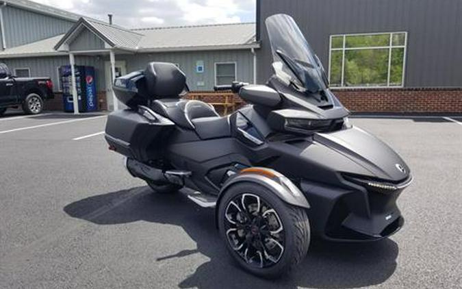 2023 Can-Am Spyder RT Review [Celebrating 2023 IFRD]