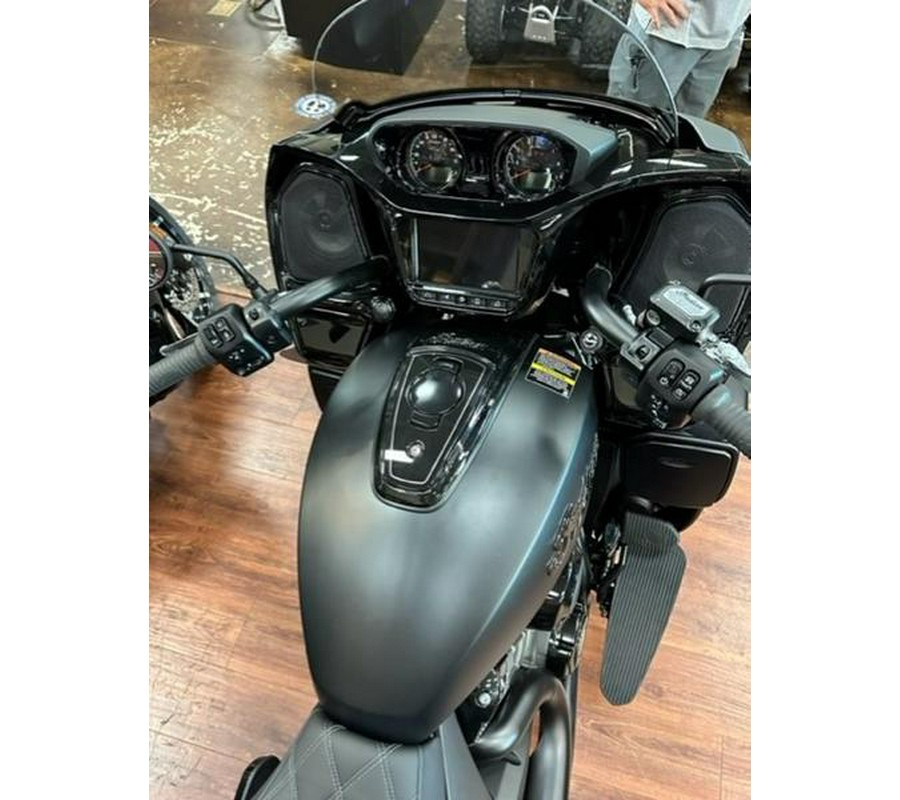 2024 Indian Motorcycle® Pursuit® Dark Horse® Black Smoke