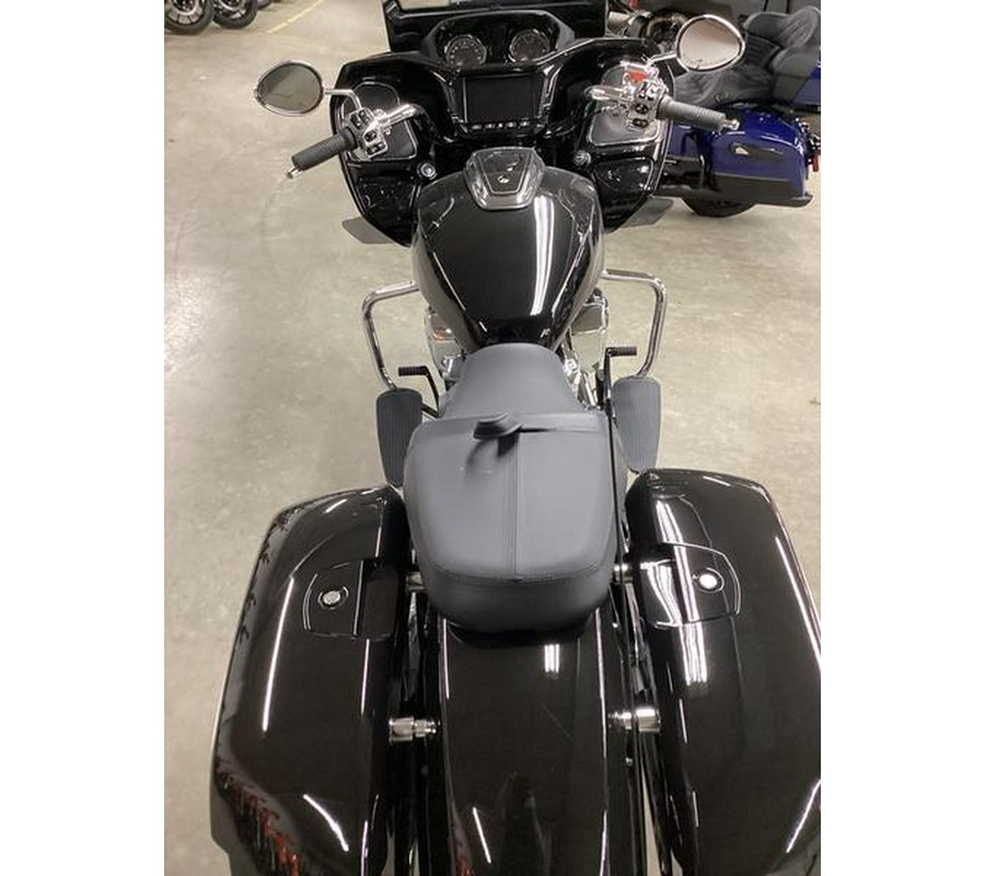 2024 Indian Motorcycle® Challenger® Limited Black Metallic