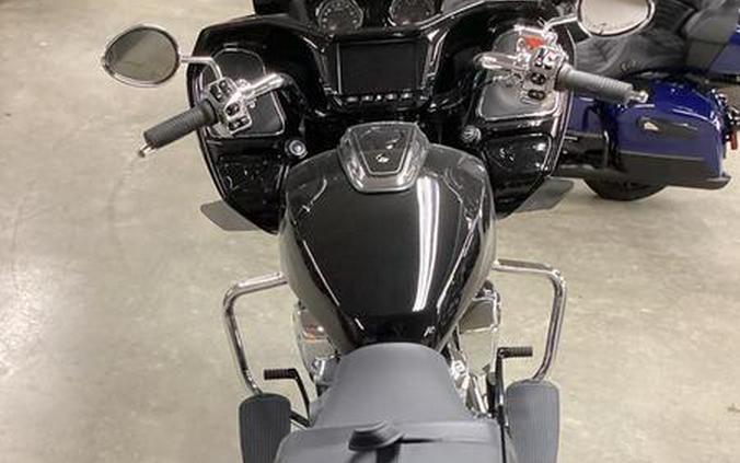 2024 Indian Motorcycle® Challenger® Limited Black Metallic