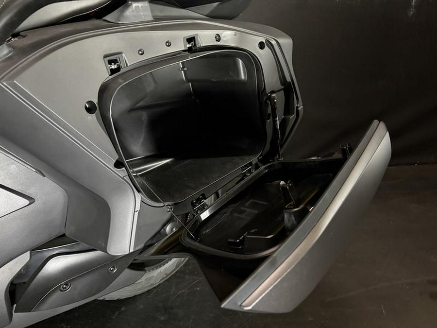 2025 Can-Am® Spyder RT Limited Platine Wheels