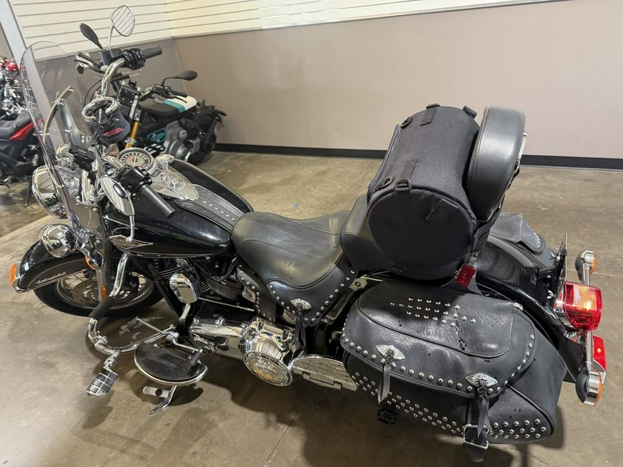 2011 Harley-Davidson® FLSTC - Heritage Softail® Classic