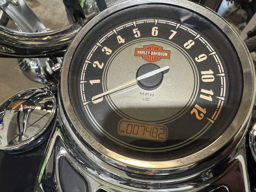 2011 Harley-Davidson® FLSTC - Heritage Softail® Classic