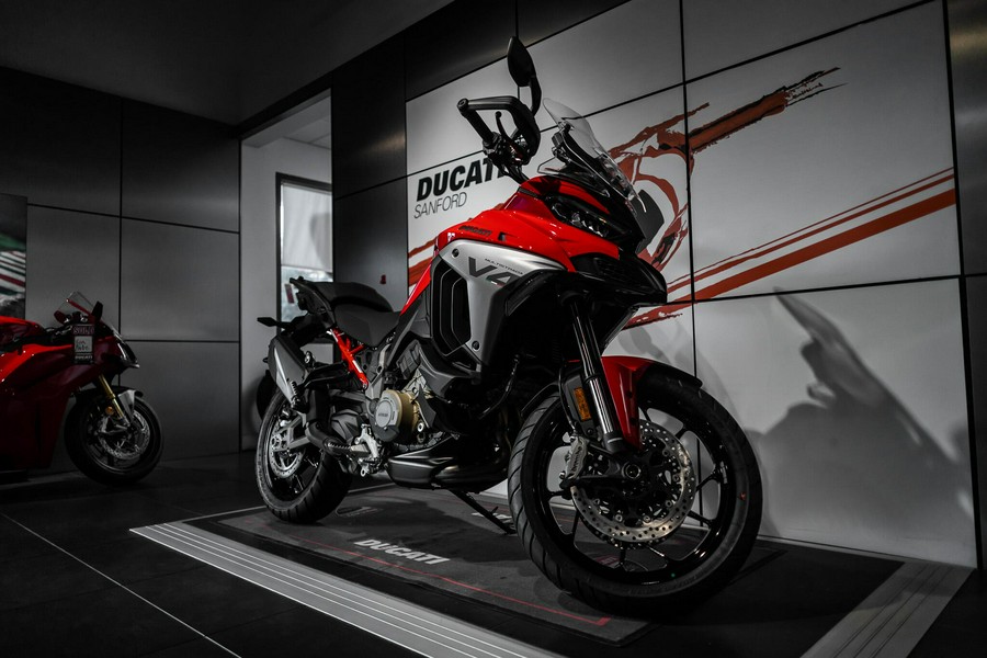 2025 Ducati MULTISTRADA V4