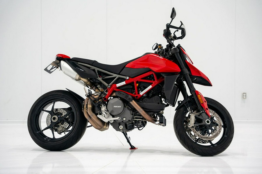 2025 Ducati Hypermotard 950 Ducati Red