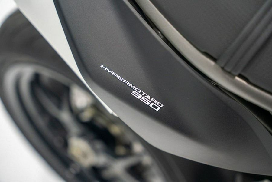 2025 Ducati Hypermotard 950 Ducati Red