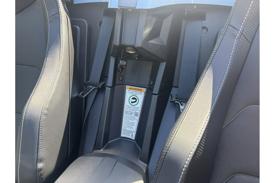 2026 Slingshot Signature Edition (Autodrive) T26AALHBBQ - Slingshot