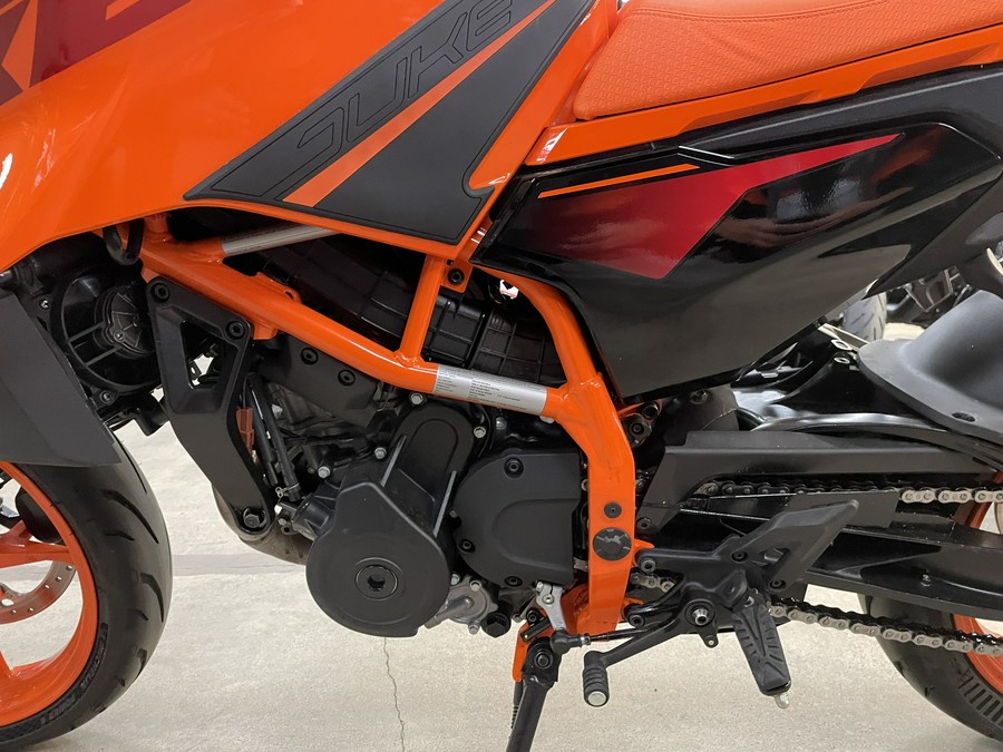 2024 KTM Duke 390