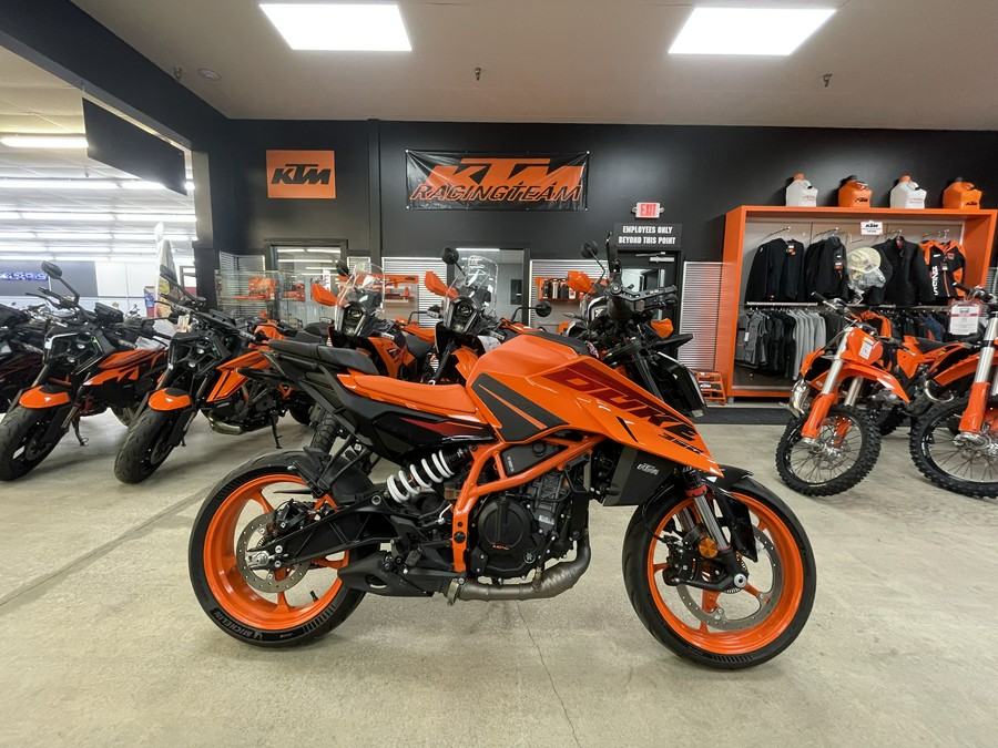 2024 KTM Duke 390