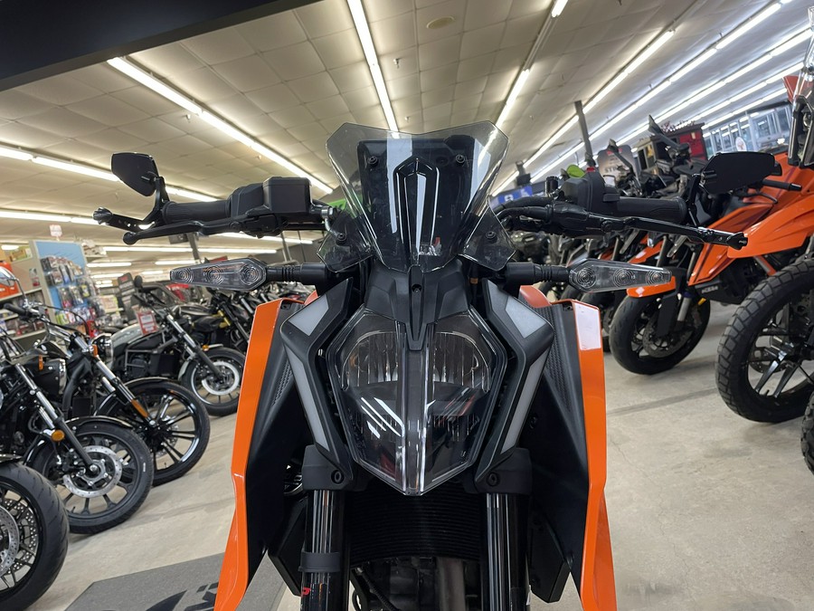 2024 KTM Duke 390