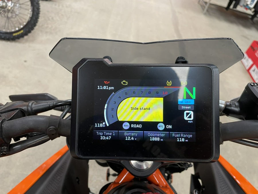 2024 KTM Duke 390