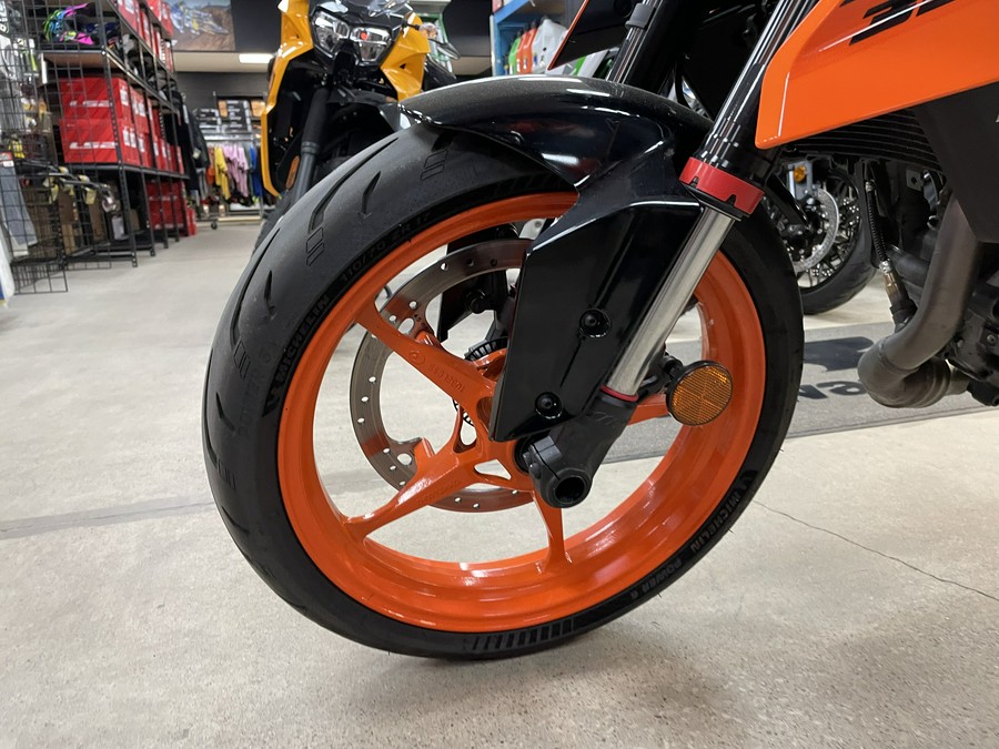 2024 KTM Duke 390