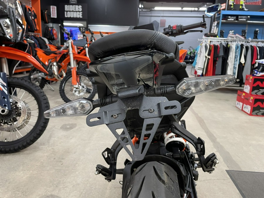 2024 KTM Duke 390