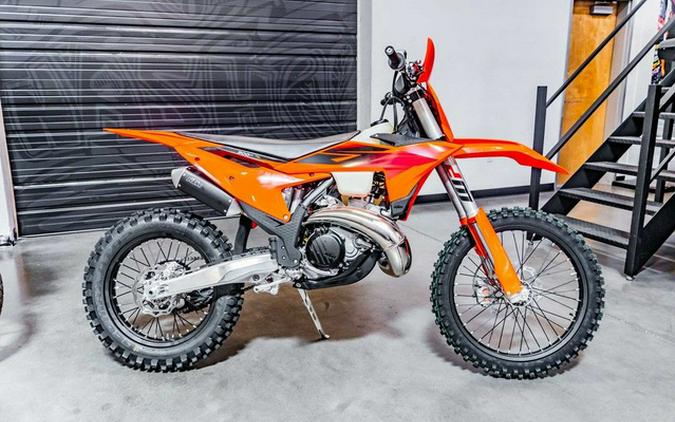 2027 KTM XC 300