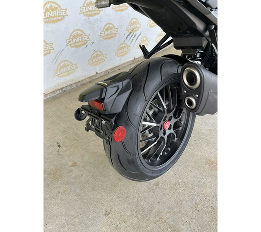 2021 Honda CB1000R Black Edition