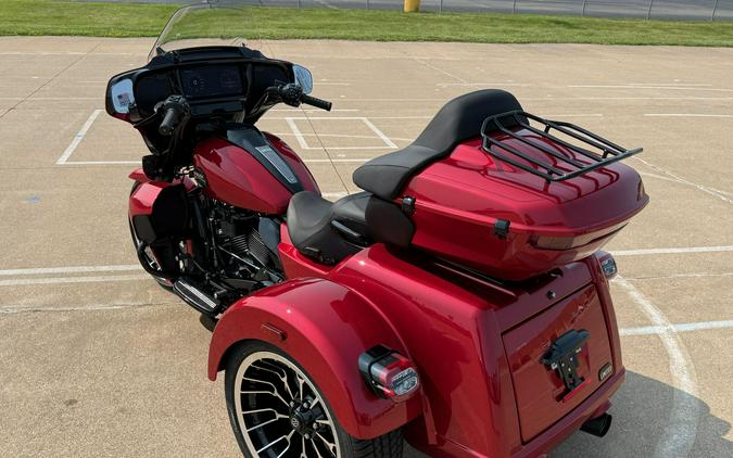 2026 Harley-Davidson® Street Glide 3 Limited Brilliant Red Black Trim