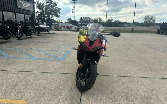 2025 Triumph Daytona 660 Carnival Red/Sapphire Black 660