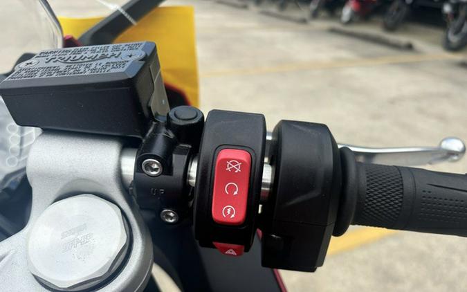 2025 Triumph Daytona 660 Carnival Red/Sapphire Black 660